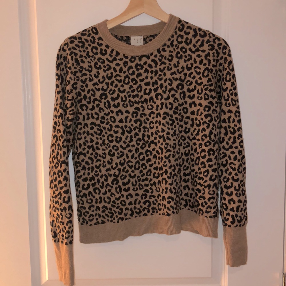 Cheetah Sweater Size Small